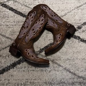 Ariat Mirabelle  Boots Size 6 Great condition worn only a few times